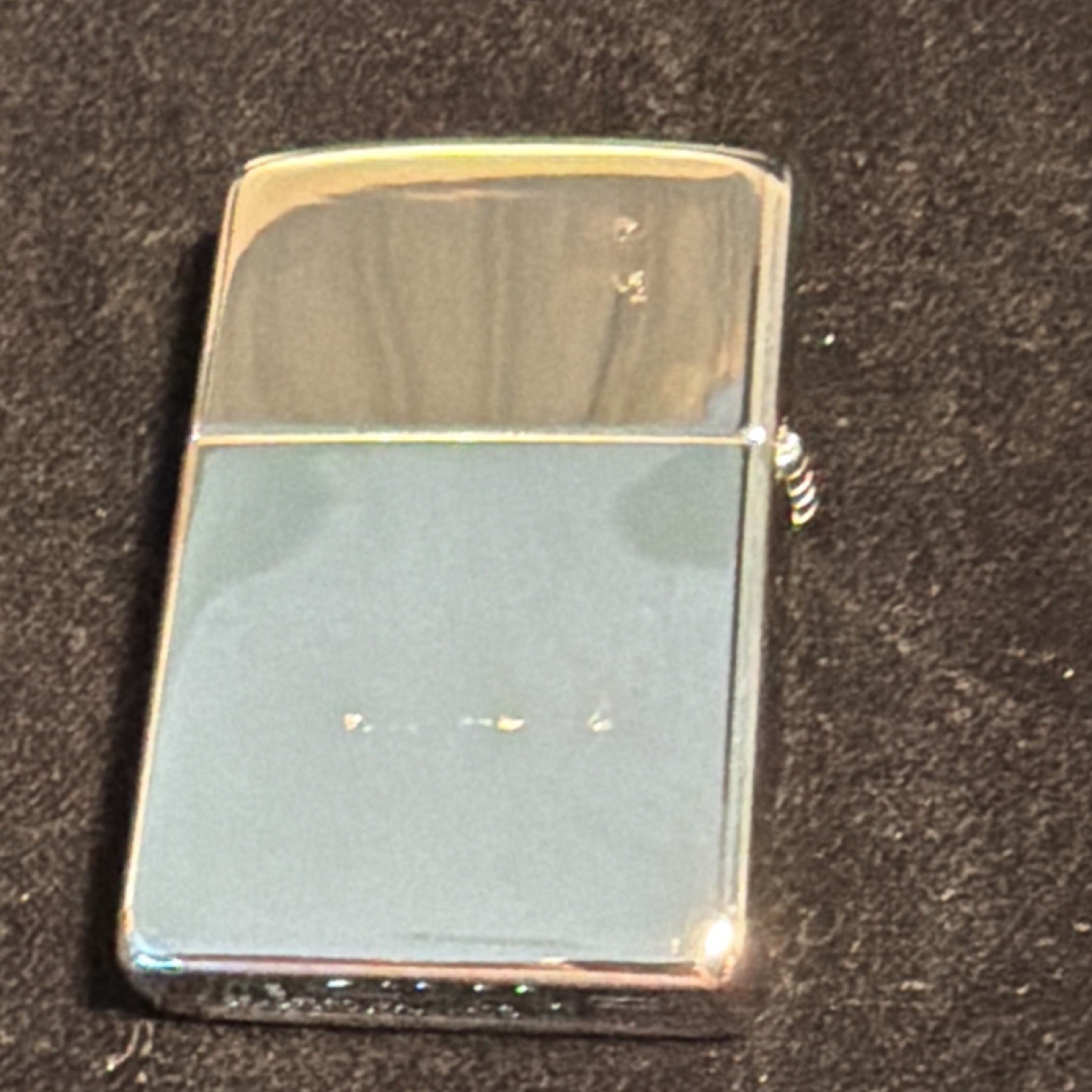 Zippo Vancouver Canada Goose Design Lighter w/ Tin Case & Guarantee Paper