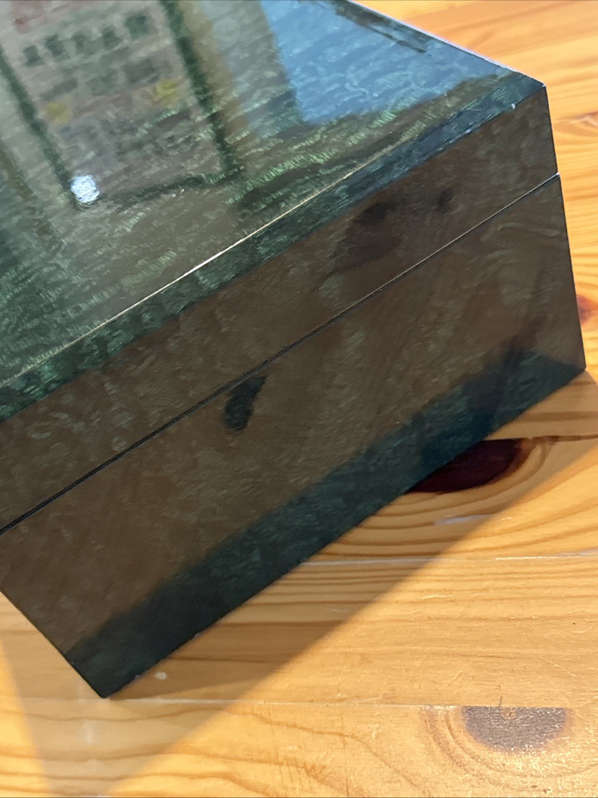 Beautiful Green Cedar Lined Humidor