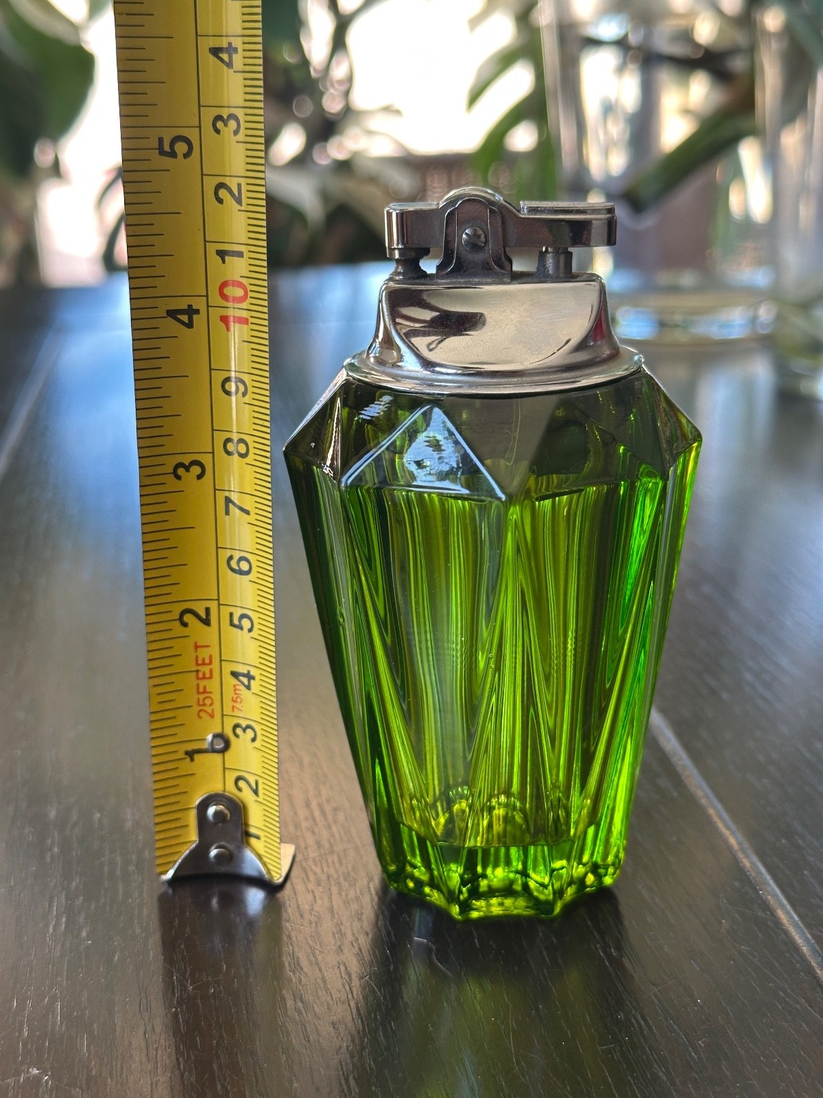 Vintage Viking Glass Diamond Point Table Lighter Avocado Green