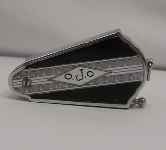 Ronson Art Metal Works Black & Chrome Art Deco Style Vee Lighter