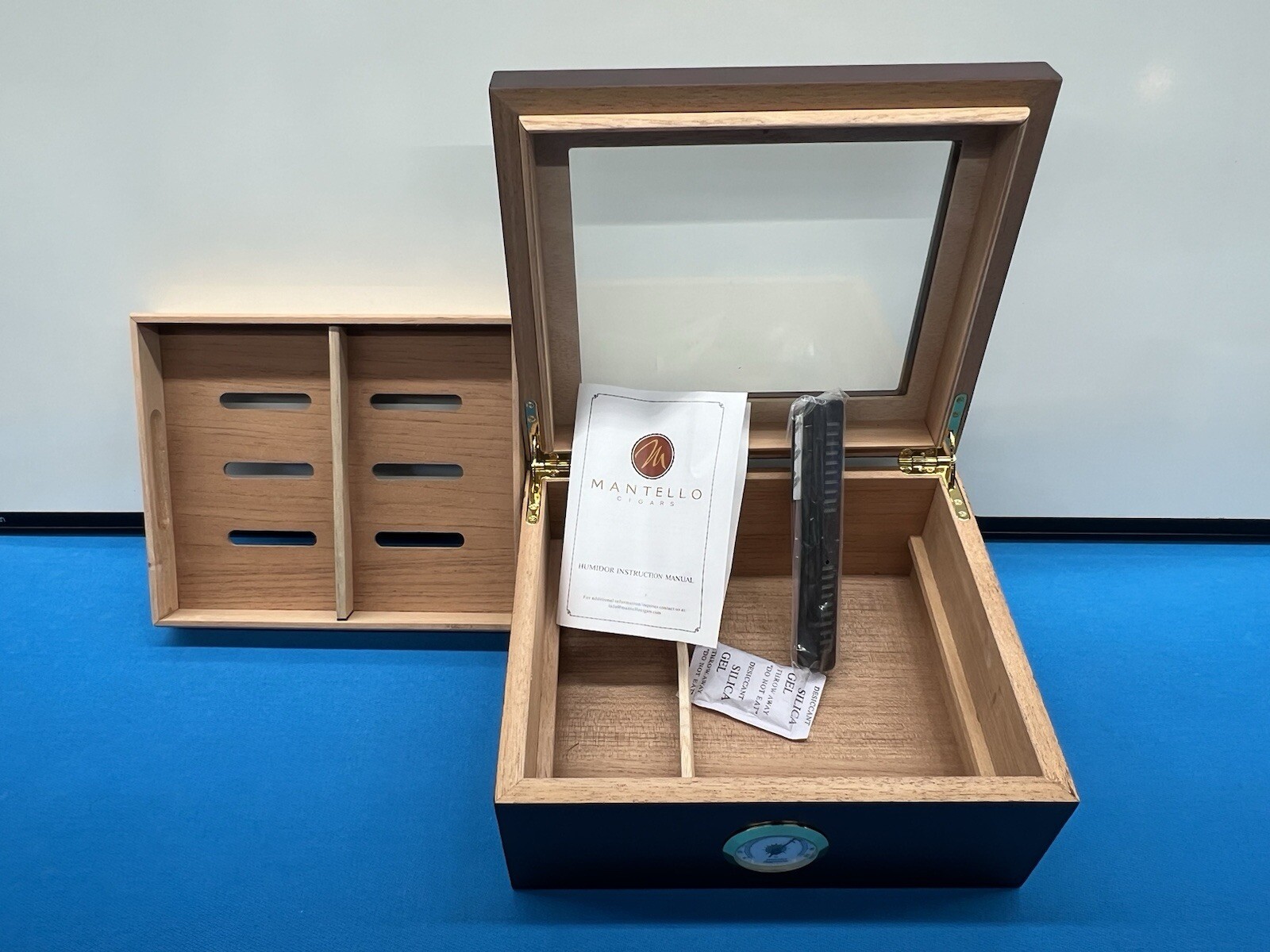 Mantello Cigars Humidor Royal Glass-Top Cigar Box for Up To 50 Cigars