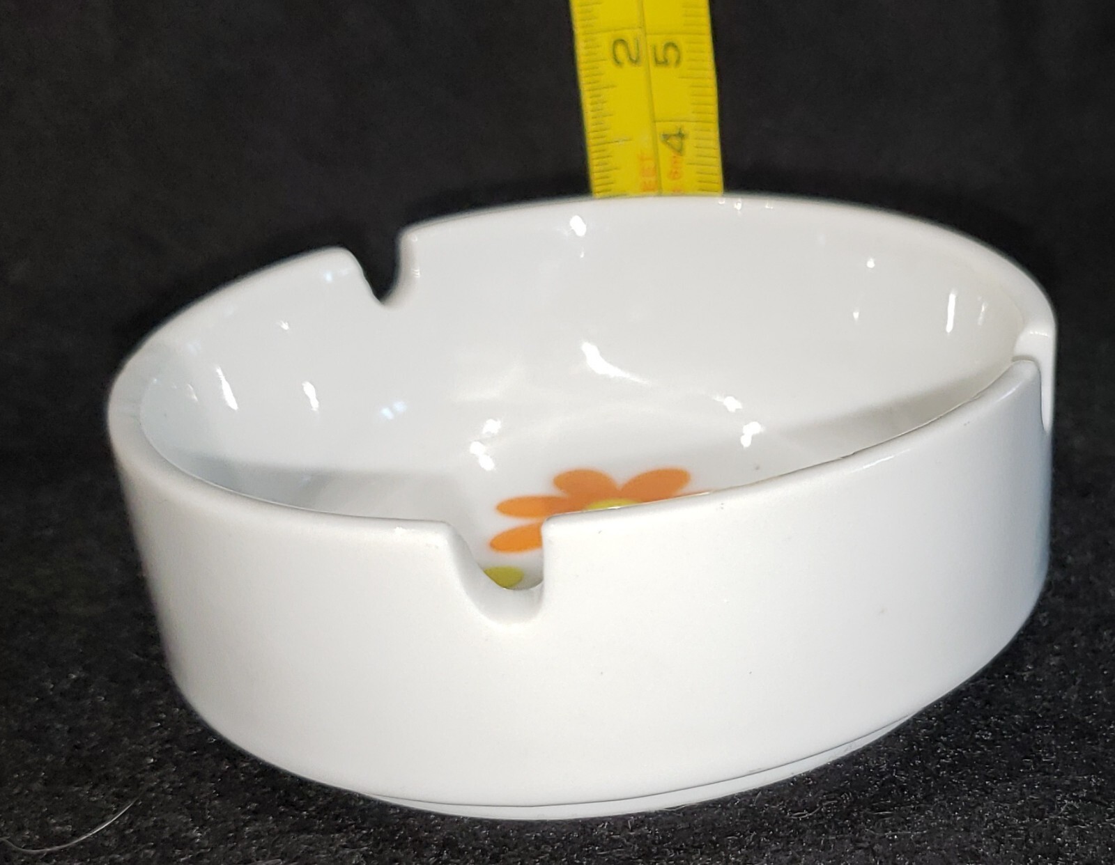 Vintage Ceramic Ashtray Daisy Flower Power 1970s Takahashi Japan Mod Groovy 3.5″