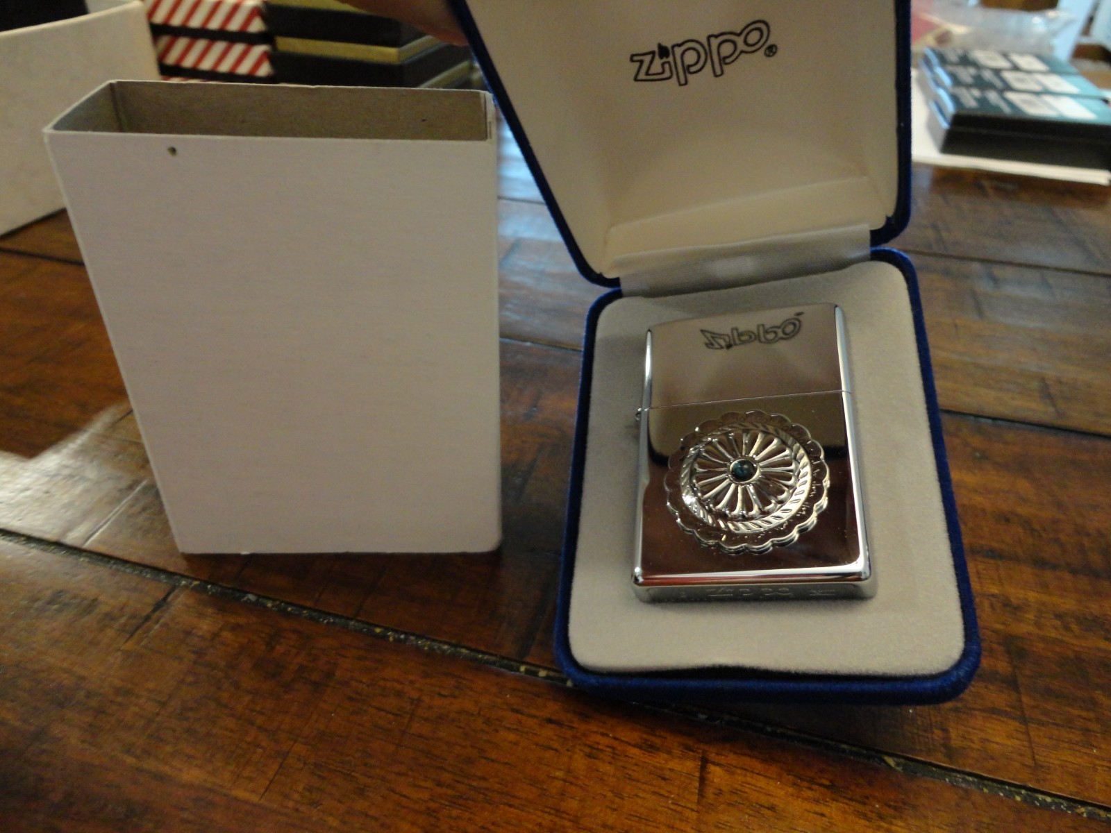 SOUTHWEST SERIES DESERT FLOWER #391 ZIPPO LIGHTER MINT IN BOX 1996