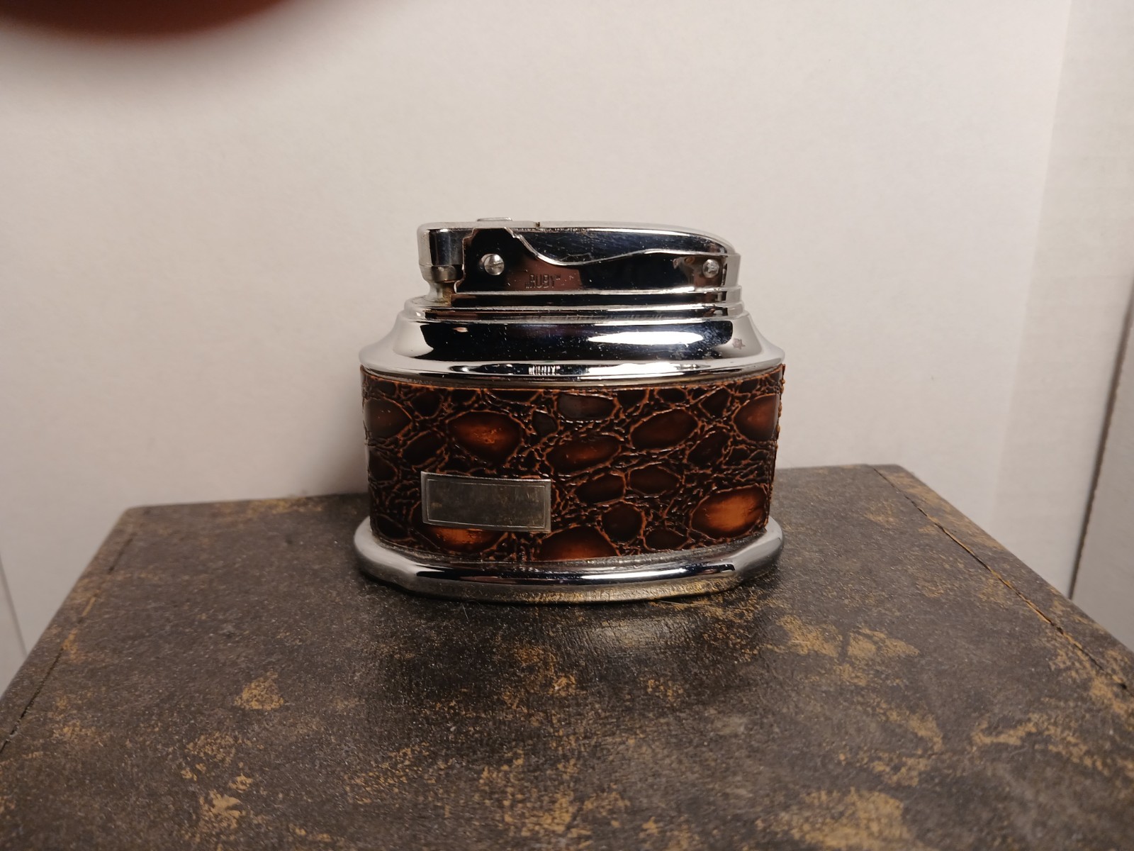Vintage Table Lighter “Ruby”