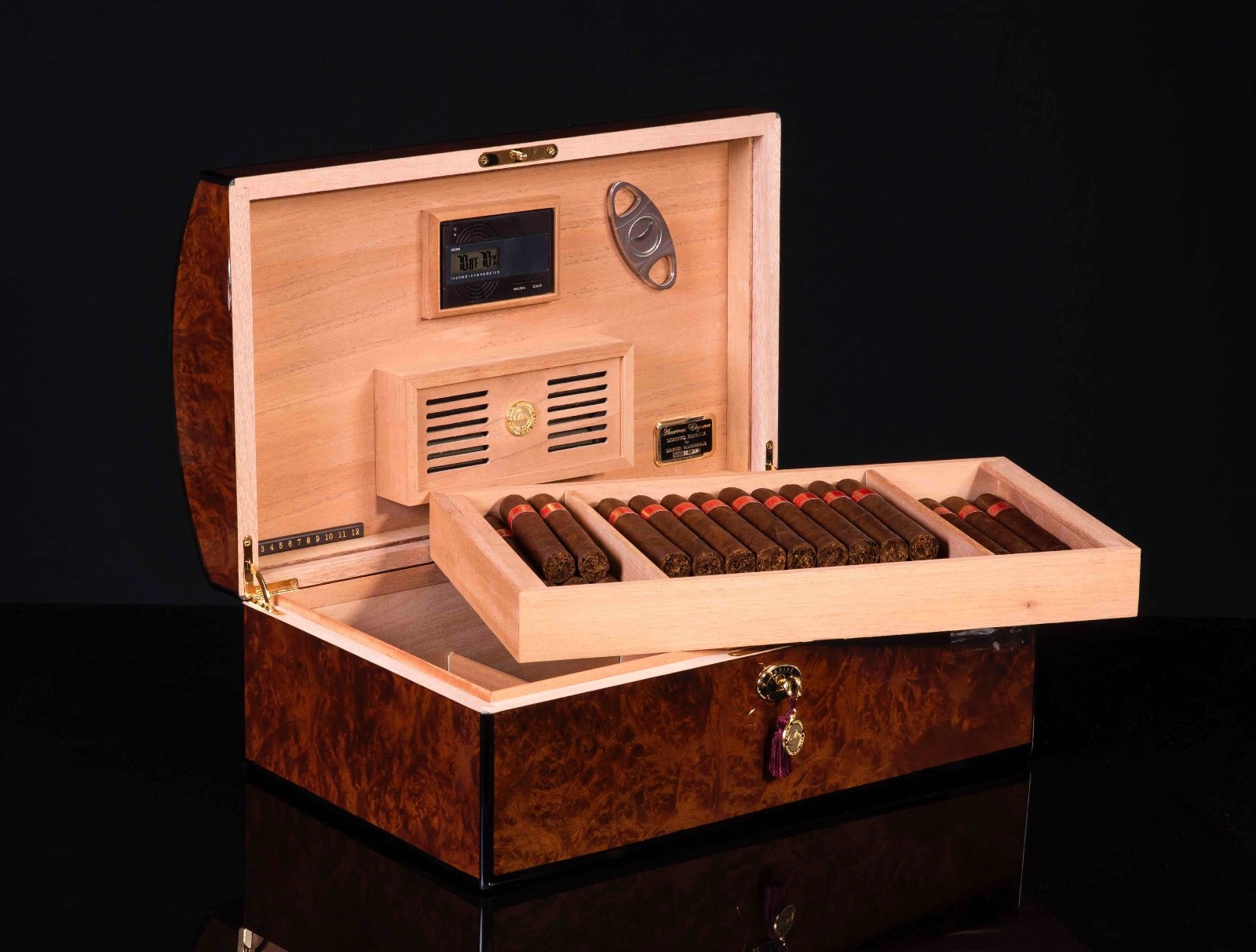 Daniel Marshall Treasure Chest Humidor in Precious Burl Wood Rated No. 1