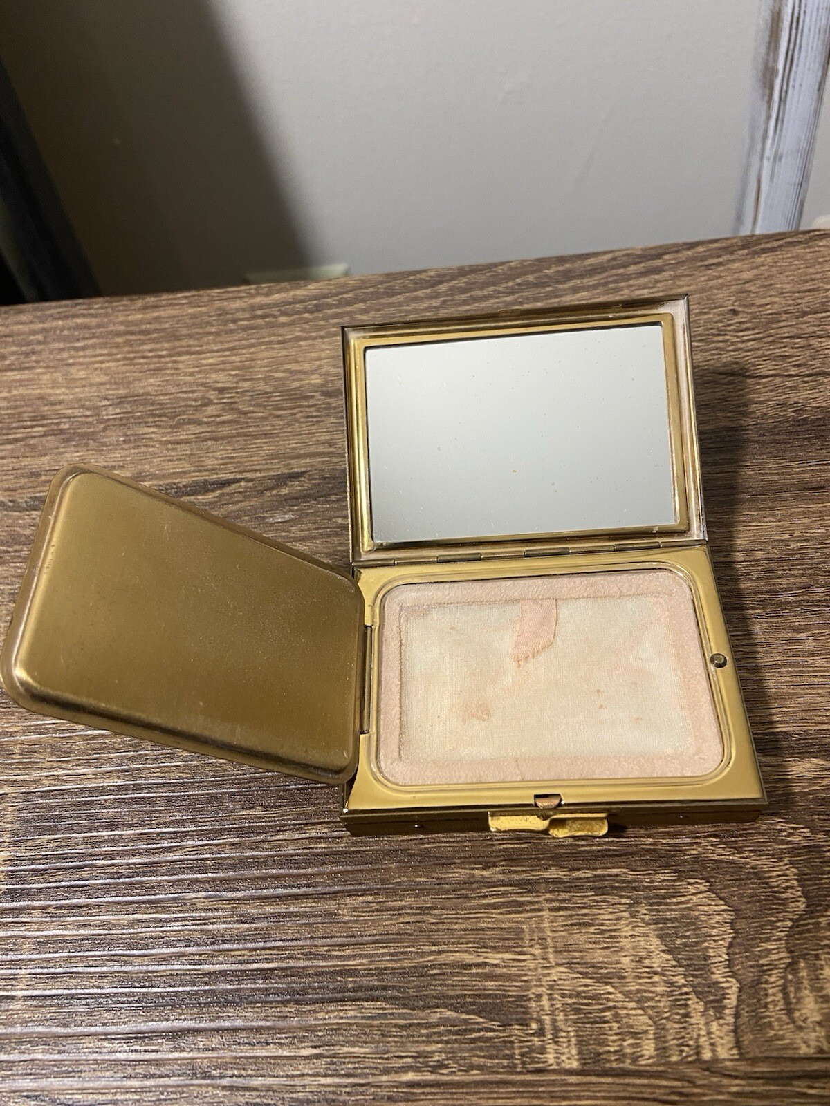 Kigu Mother Of Pearl Cigarette Case And Compact With Mirror, Very Good Condition