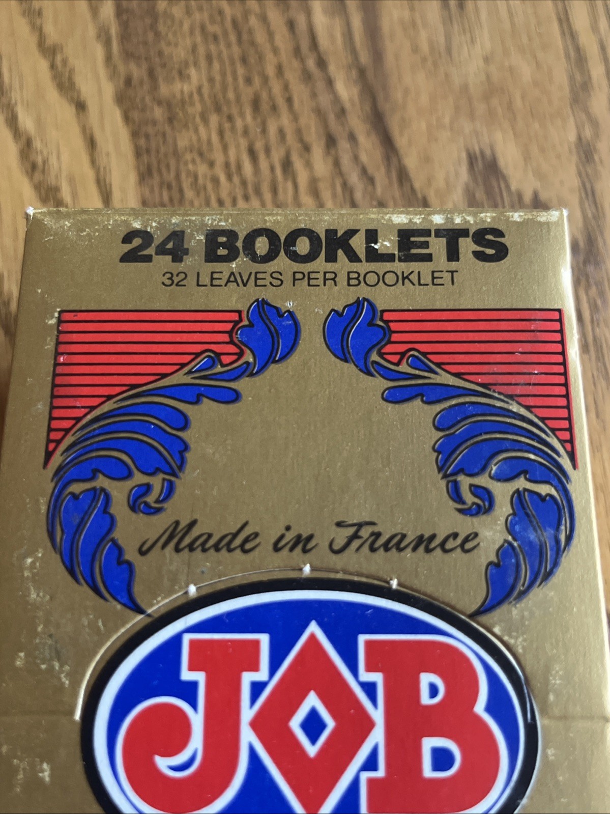 JOB 1.5 Gold Rolling Papers (24 Ct/32 Leaves) Adams Apple Dist Made In France