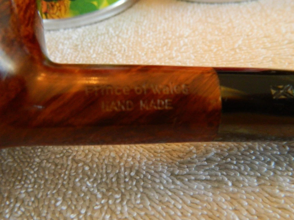 PRINCE OF WALES MADE BY SAVANELLI LARGE BRANDY HAND TOOLED GREEN ACRYLIC STEM