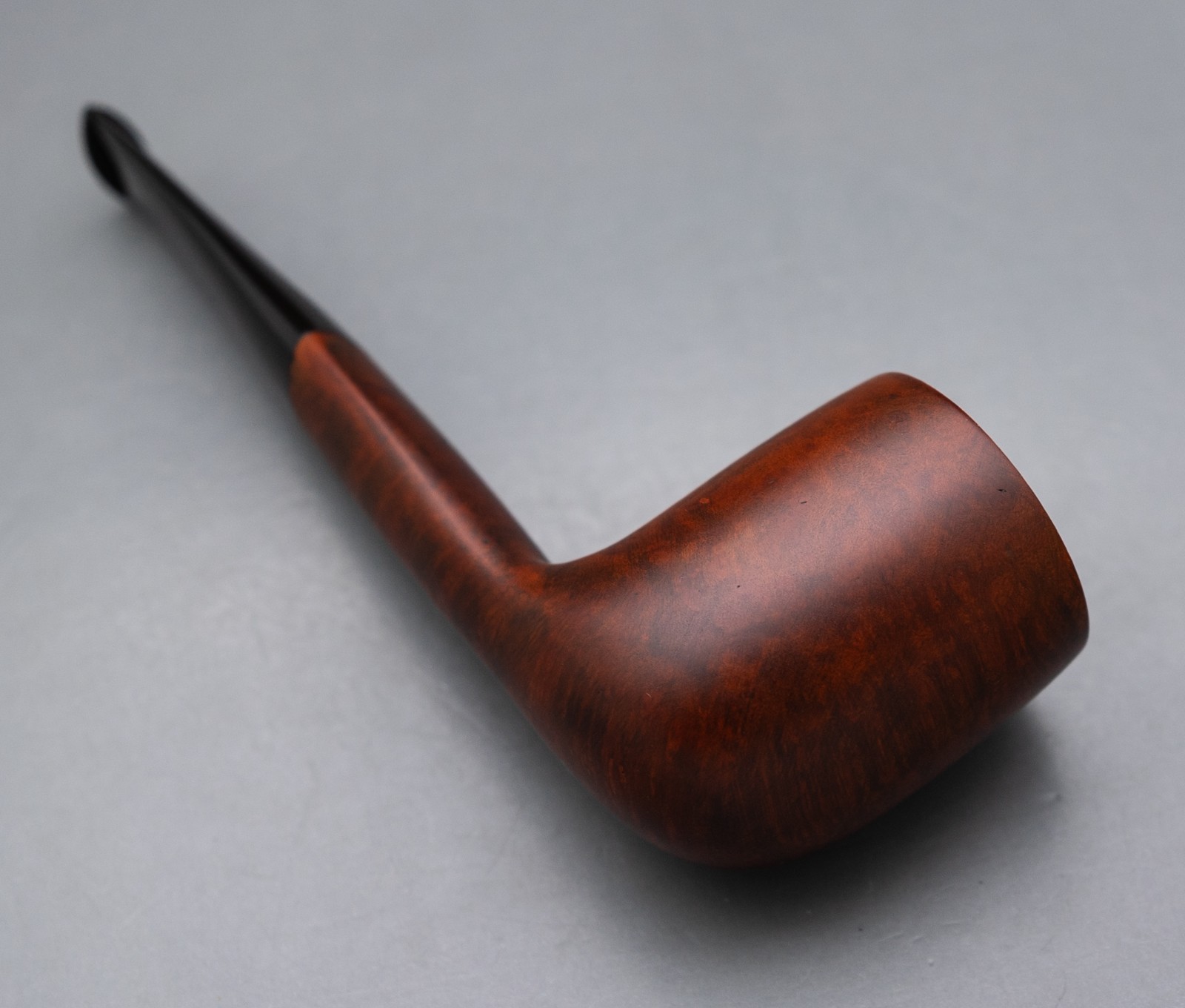 Lorenzo Large Oval Shank Billiard Pipe – NOS/Unsmoked In Original Box with Sock