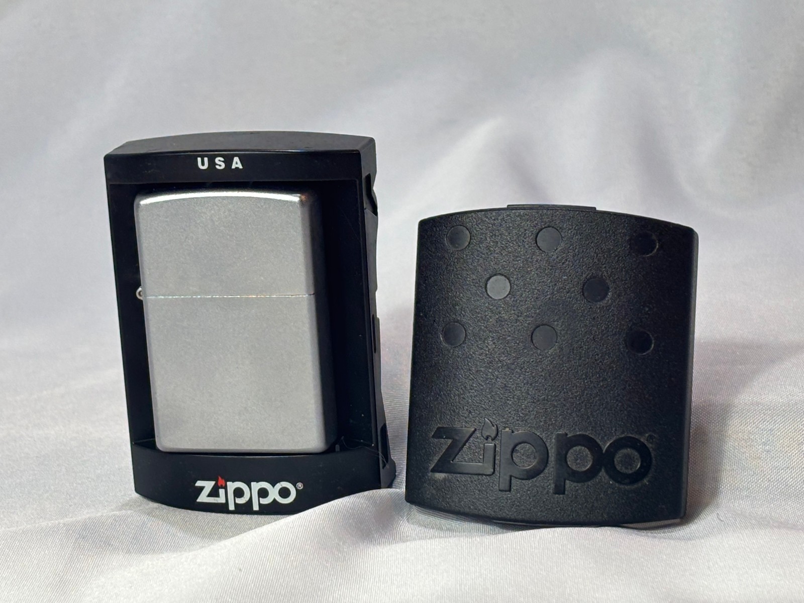 2005 Zippo Lighter Satin Finish With Scroll Sides & Top Sticker Sealed in Case