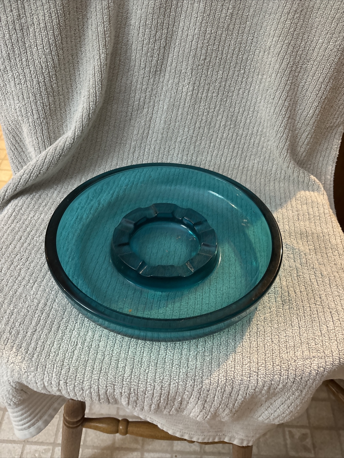 Ashtray 10.25 In Diameter Blue Bluenique Colored Heavy Glass Inner Rim 8 Slot