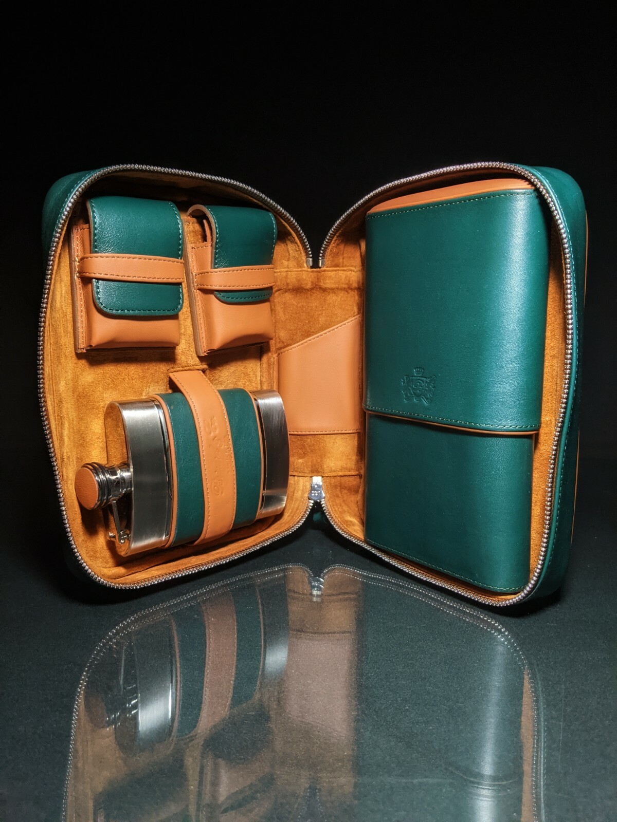 Brizard and Co Augusta Collection Traveler Case with matching cutter and lighter
