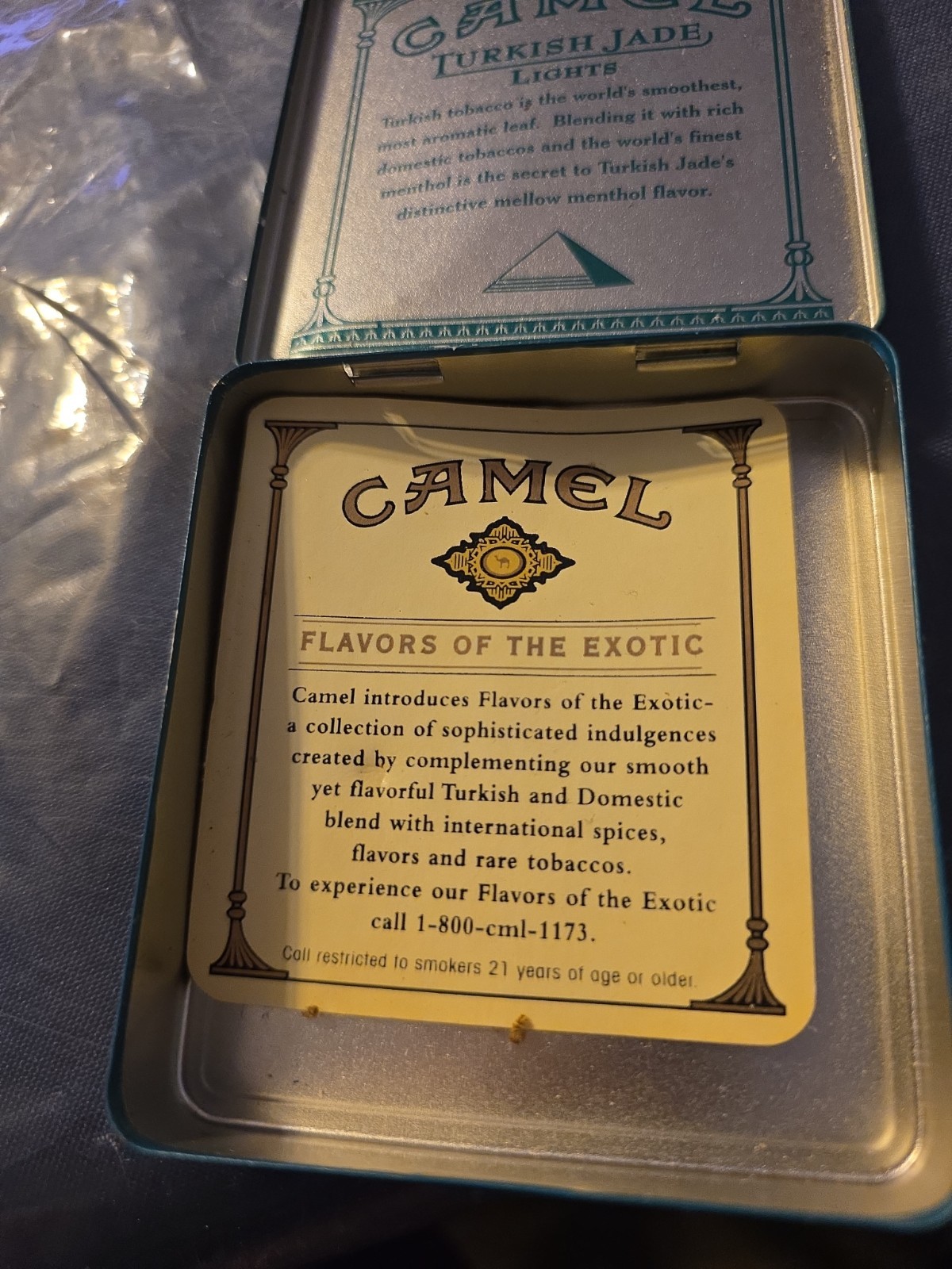 Camel Turkish Jade Lights Metal Case