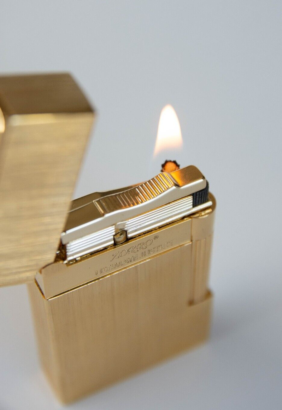 VINTAGE CLASSIC STYLE ROLLER LIGHTER Trench Retro Fuel Saving Lighter O Ring USA