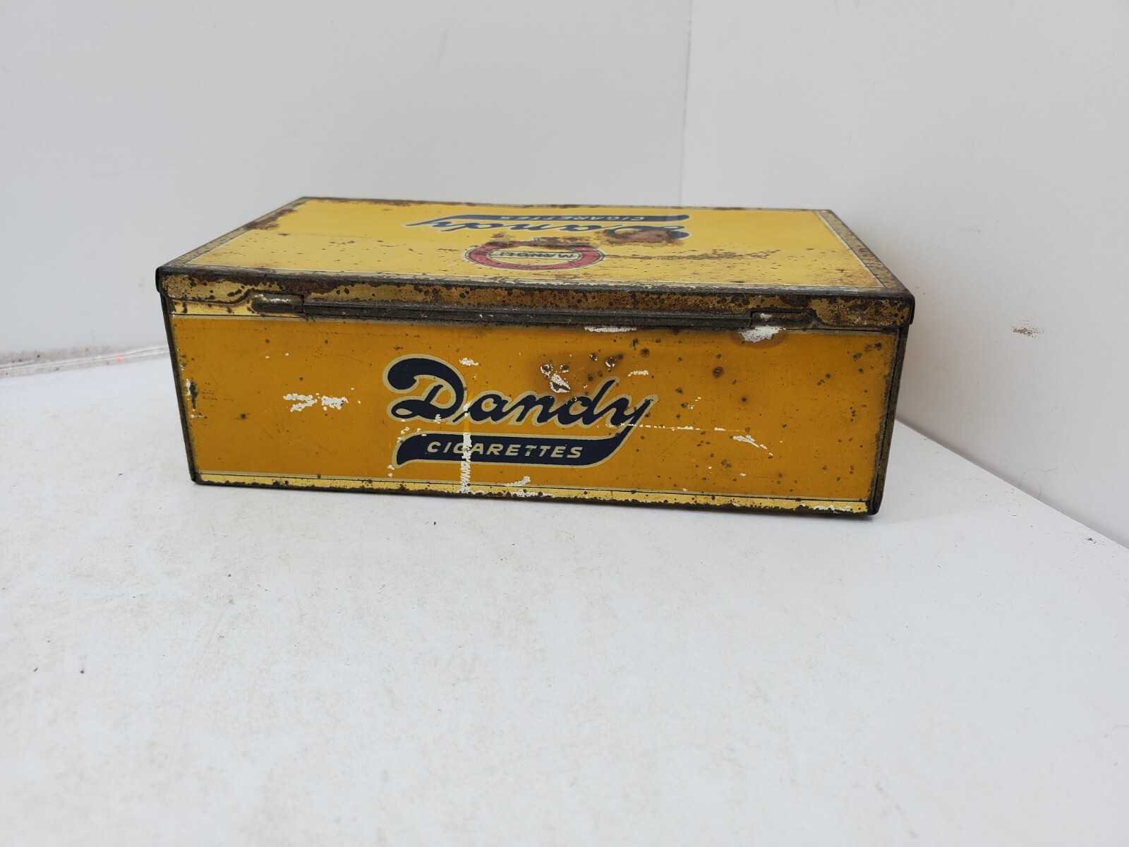 Vintage Manoli DANDY Gold Tipped 100 Cigarette Tobacco Tin – Germany