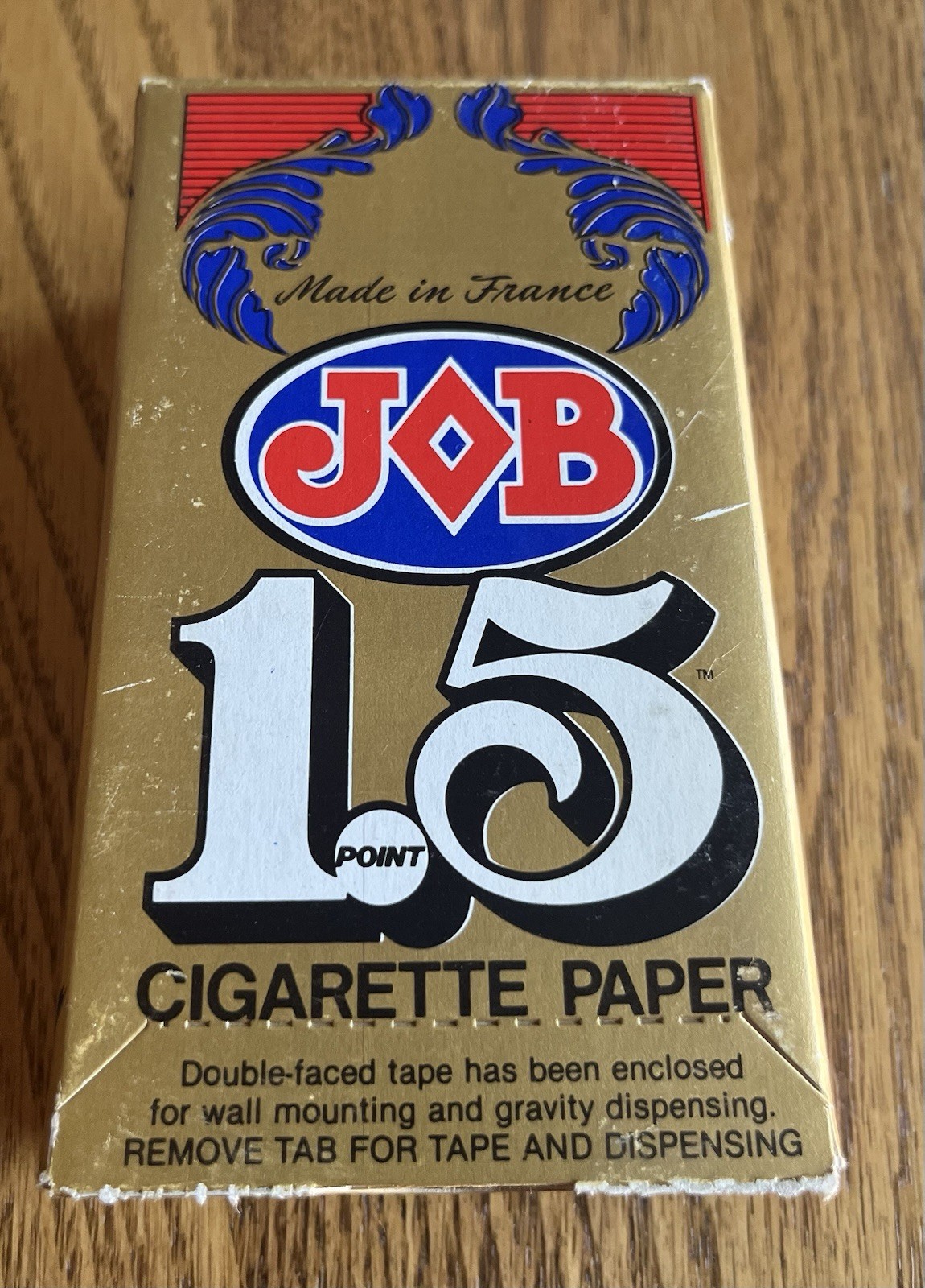 JOB 1.5 Gold Rolling Papers (24 Ct/32 Leaves) Adams Apple Dist Made In France