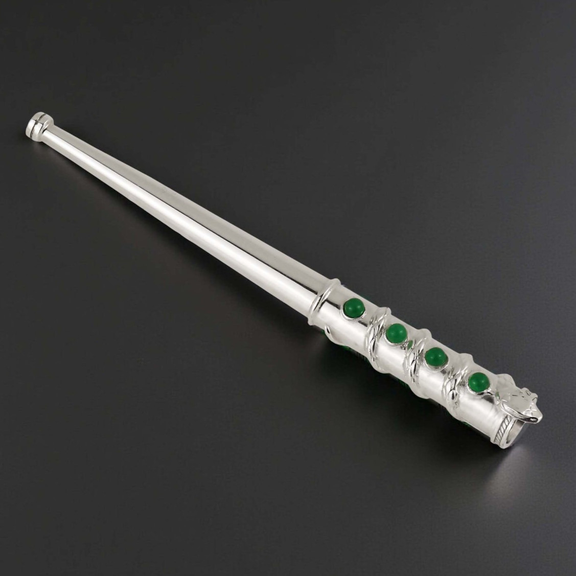 Personalized Cigarette Holder For Regular Size Cigarettes With Green Nephrites