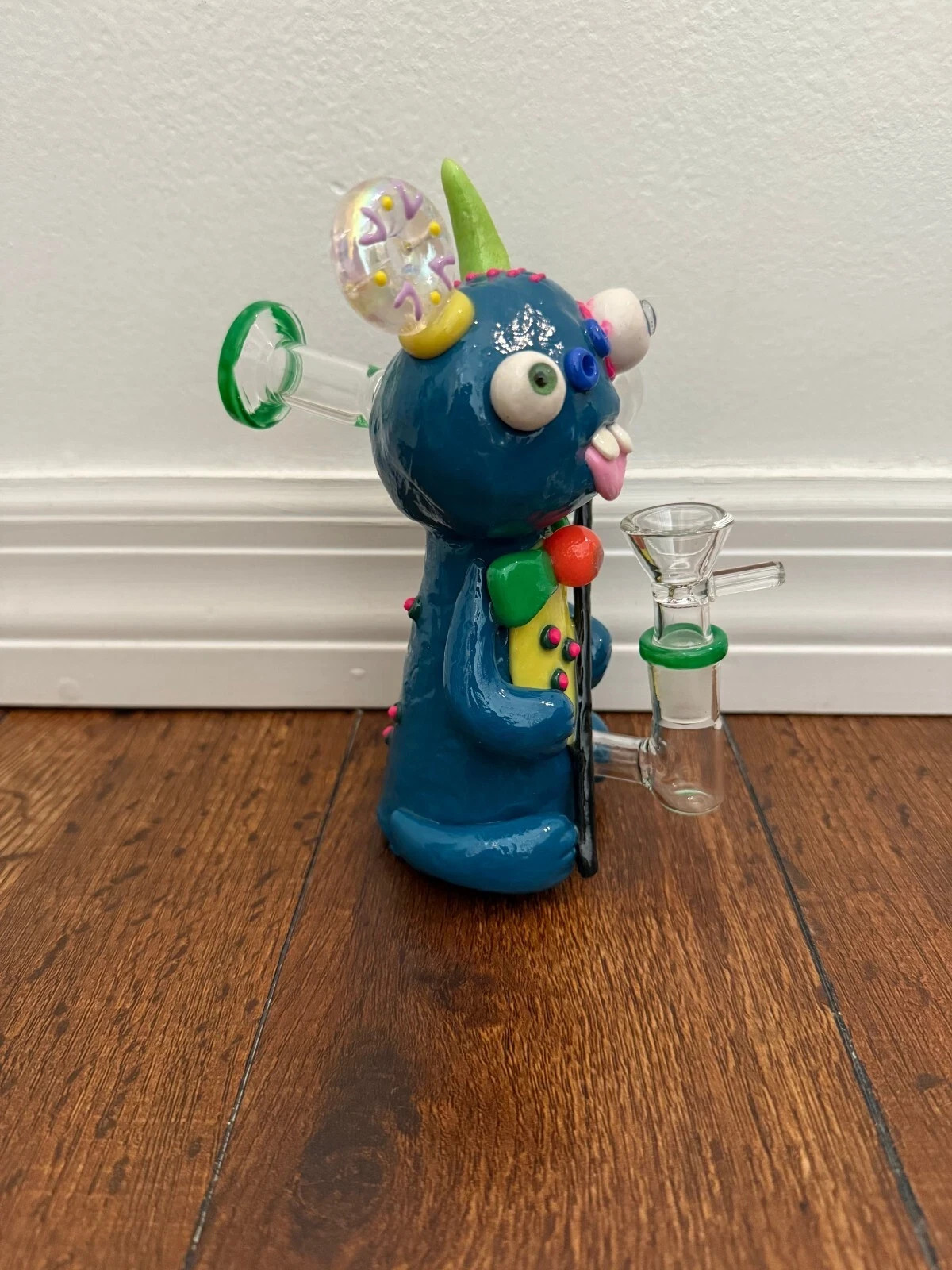 7” Premium Glass Water Pipe Art Glow in Dark Abstract Wizard Monster