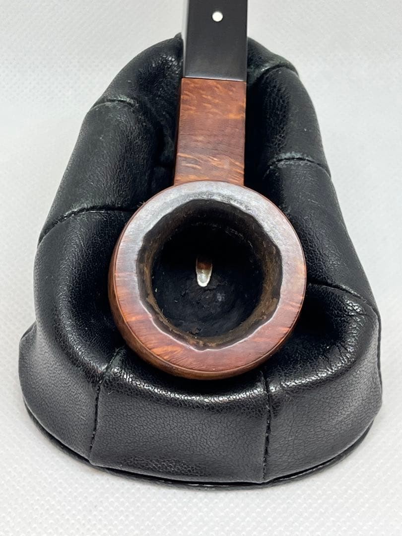 Dunhill BlackBriar 966 1975 pipe Classic mid-1970s luxury smoking accessory