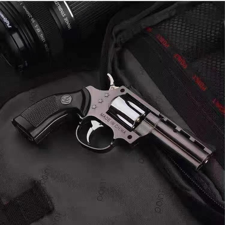 Revolver Refillable Torch Flame Inflatable Pistol Cigarette Gun Lighter W/Pouch
