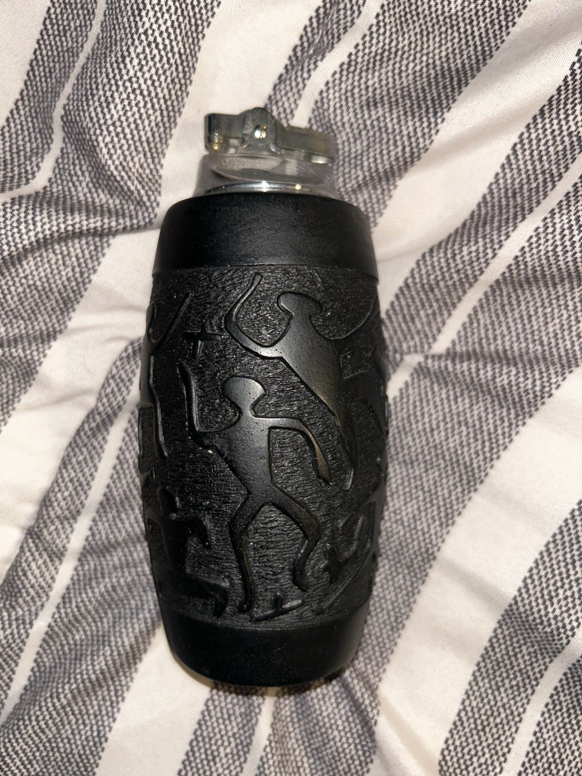 Coco Joe Carved Tribal black Lava Table Lighter Hawaii 2 1/4″ x 5 1/2″ Japan