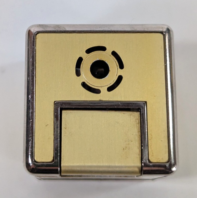 Vintage Hadson Boxlite Lighter Cube Box 2″x1.5″ Gold Japan Untested