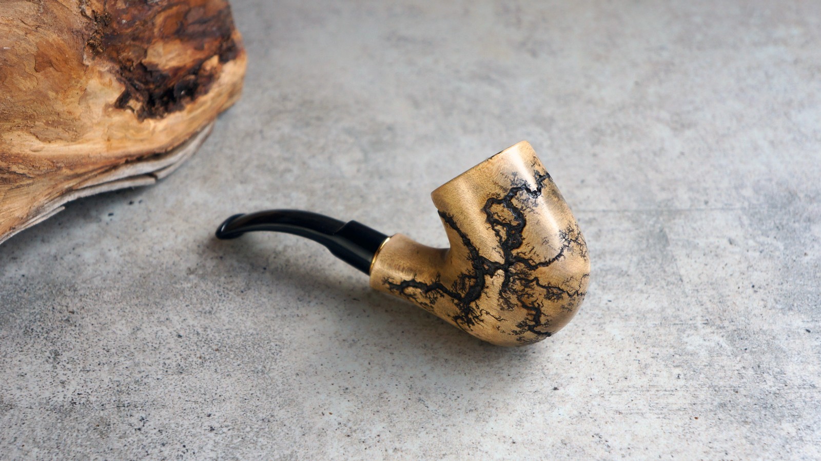 Handcrafted Wooden Tobacco Pipe with Lightning Pattern, Wood carved smoking pipe