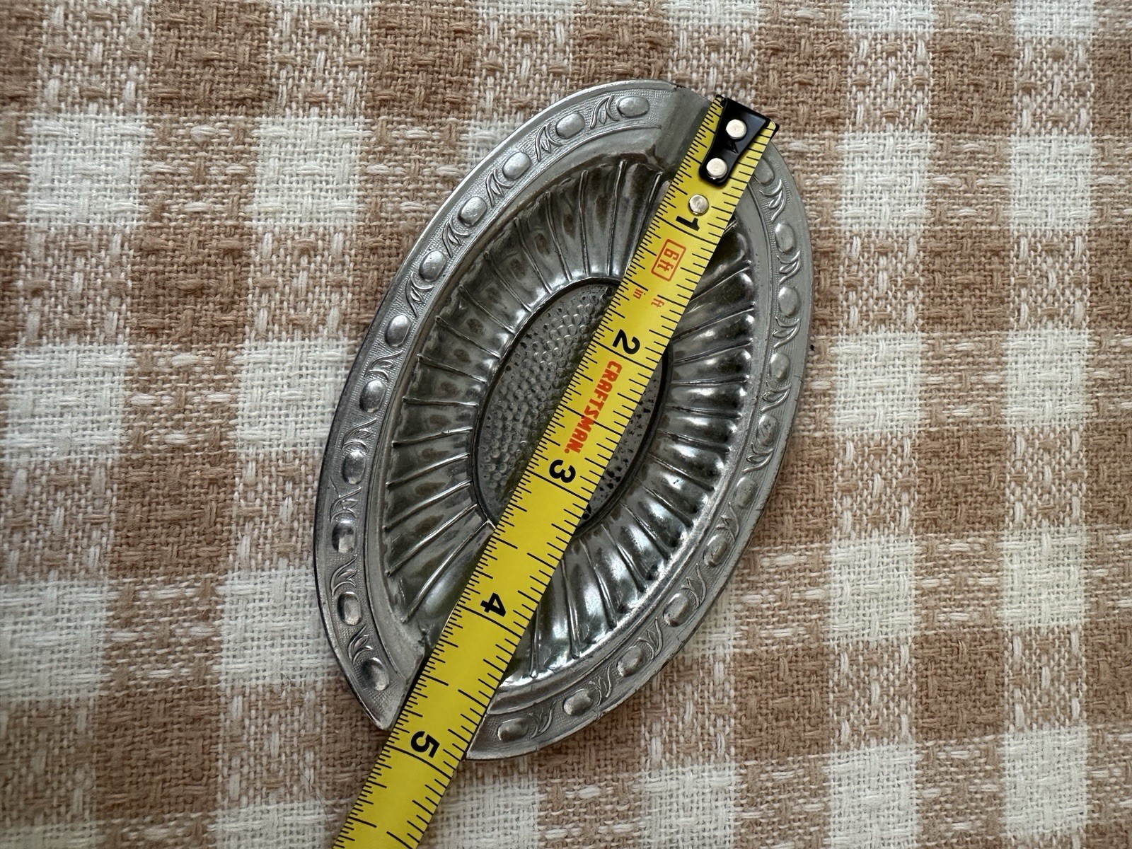 Oval Metal Ashtray w/ 2 Cigarette Rests