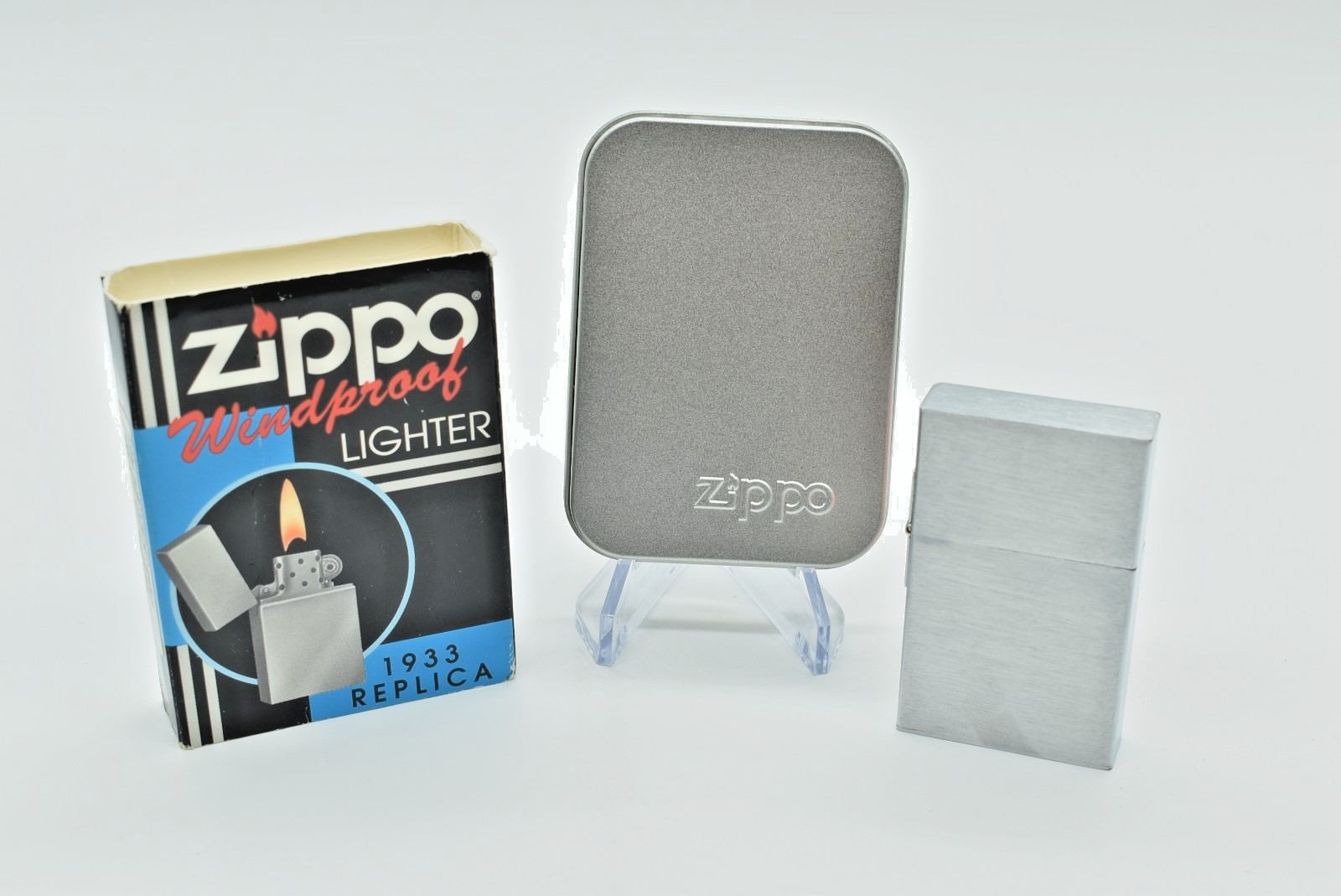 Zippo – 1933 ORIGINAL REPLICA, First Release, New in Tin/Box, Outside Hinge