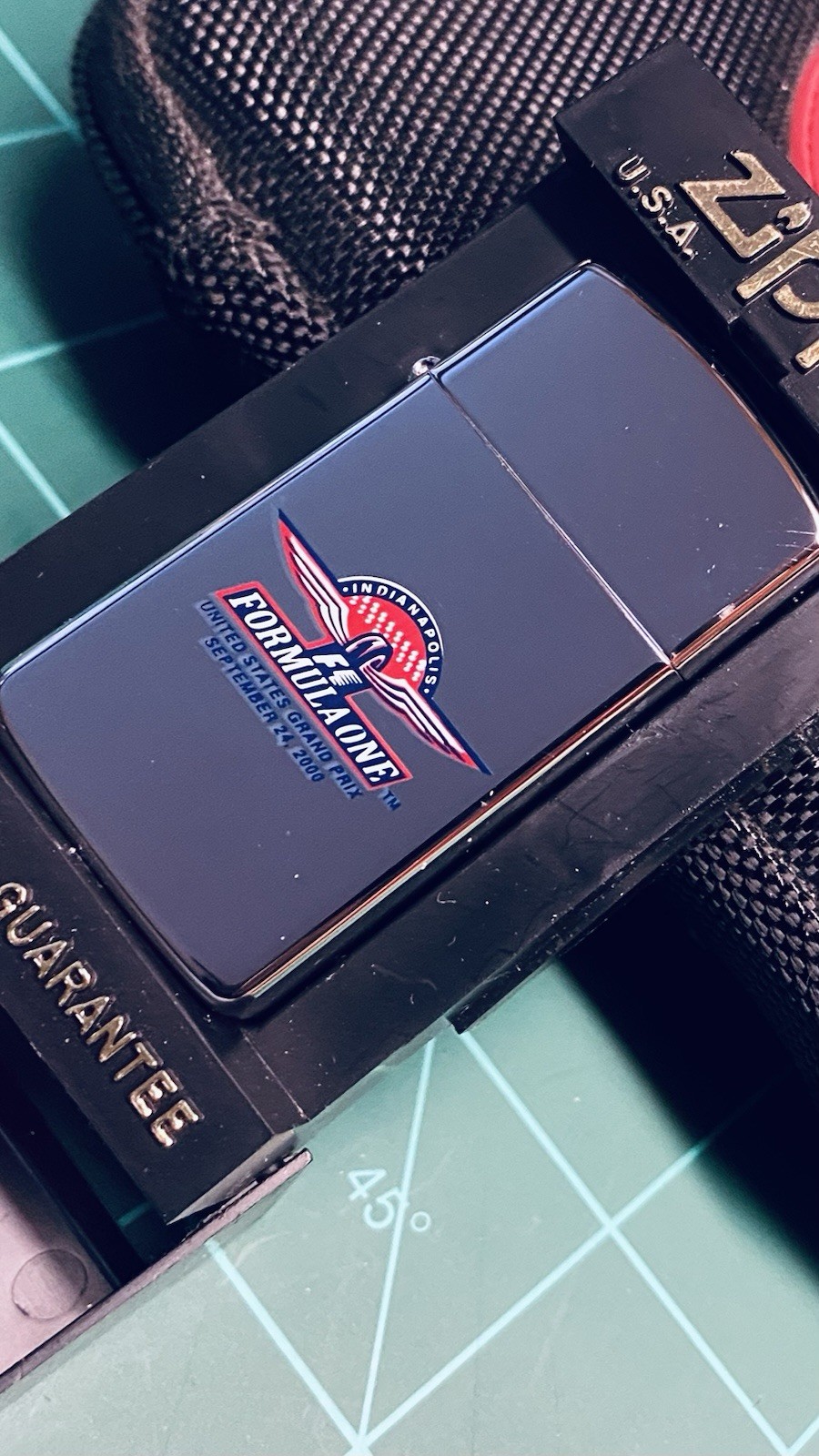 Formula One 2000 Grand Prix Zippo Lighter – New in Box – Rare F1 Collectible