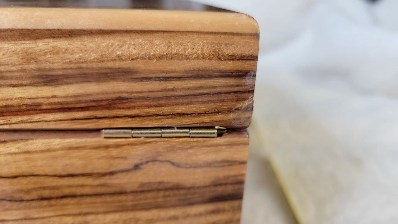 Daniel Marshall Ambiente Humidor for Cigar Zebrawood Edition