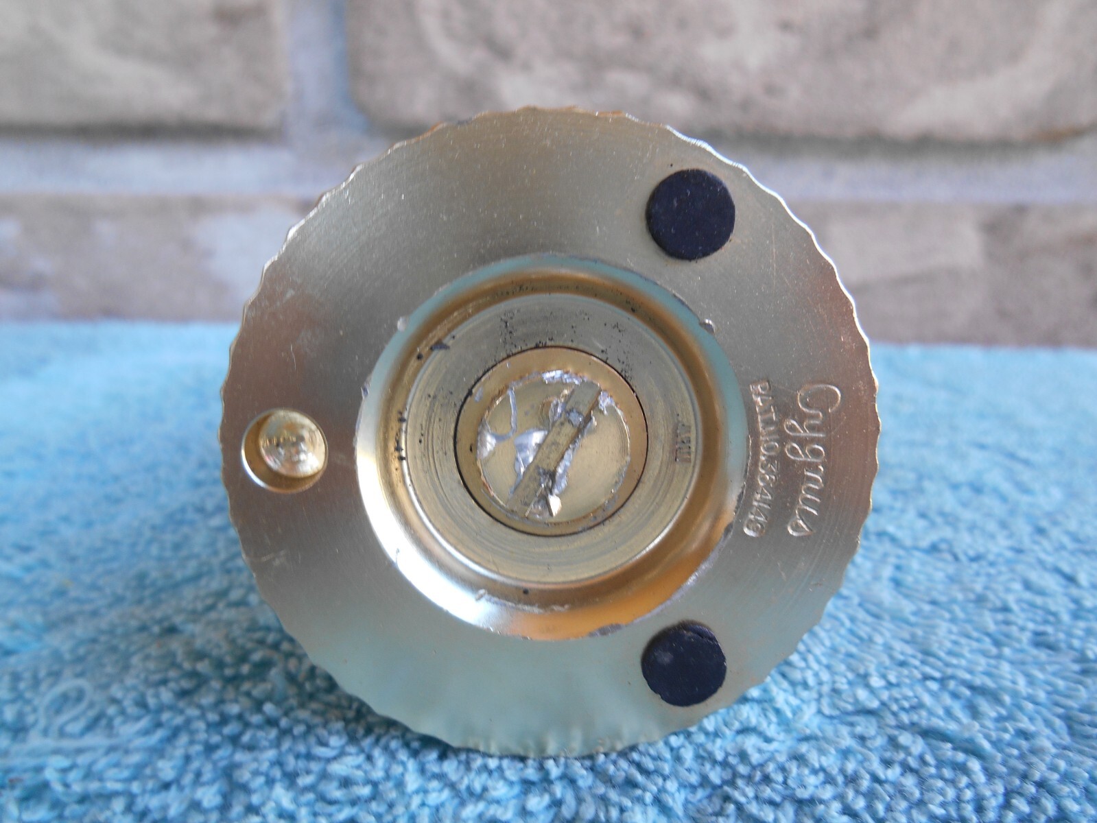 VINTAGE CYGNUS LIFT ARM TABLE LIGHTER WORKS WITH SWANK CLOCK. WIND STEM MISSING
