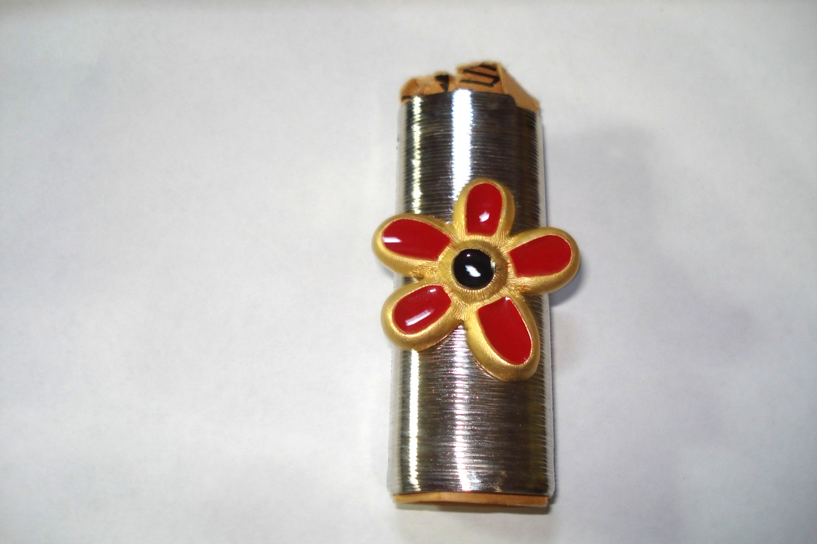 Vintage Silver Tone Metal LG Red Back Enamel Flower Bik Case/Holder 80’s