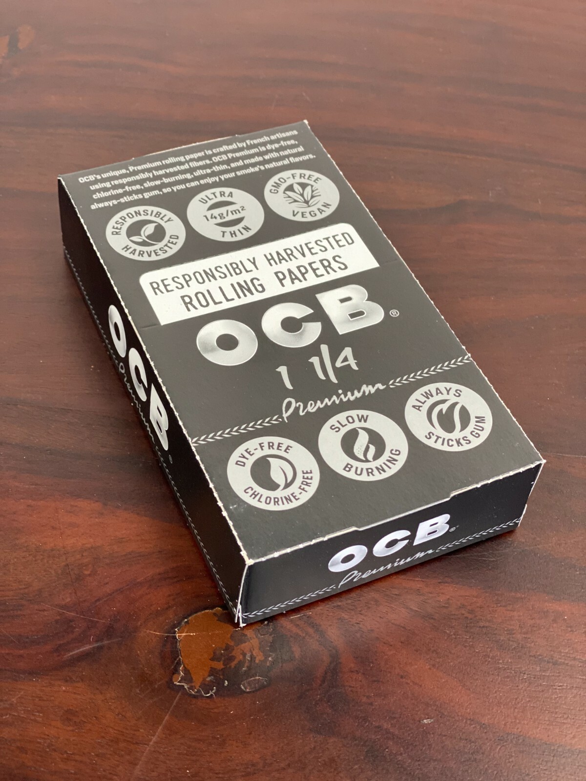 OCB Premium Rolling Papers 1 1/4 – 24 Booklets – Factory Box