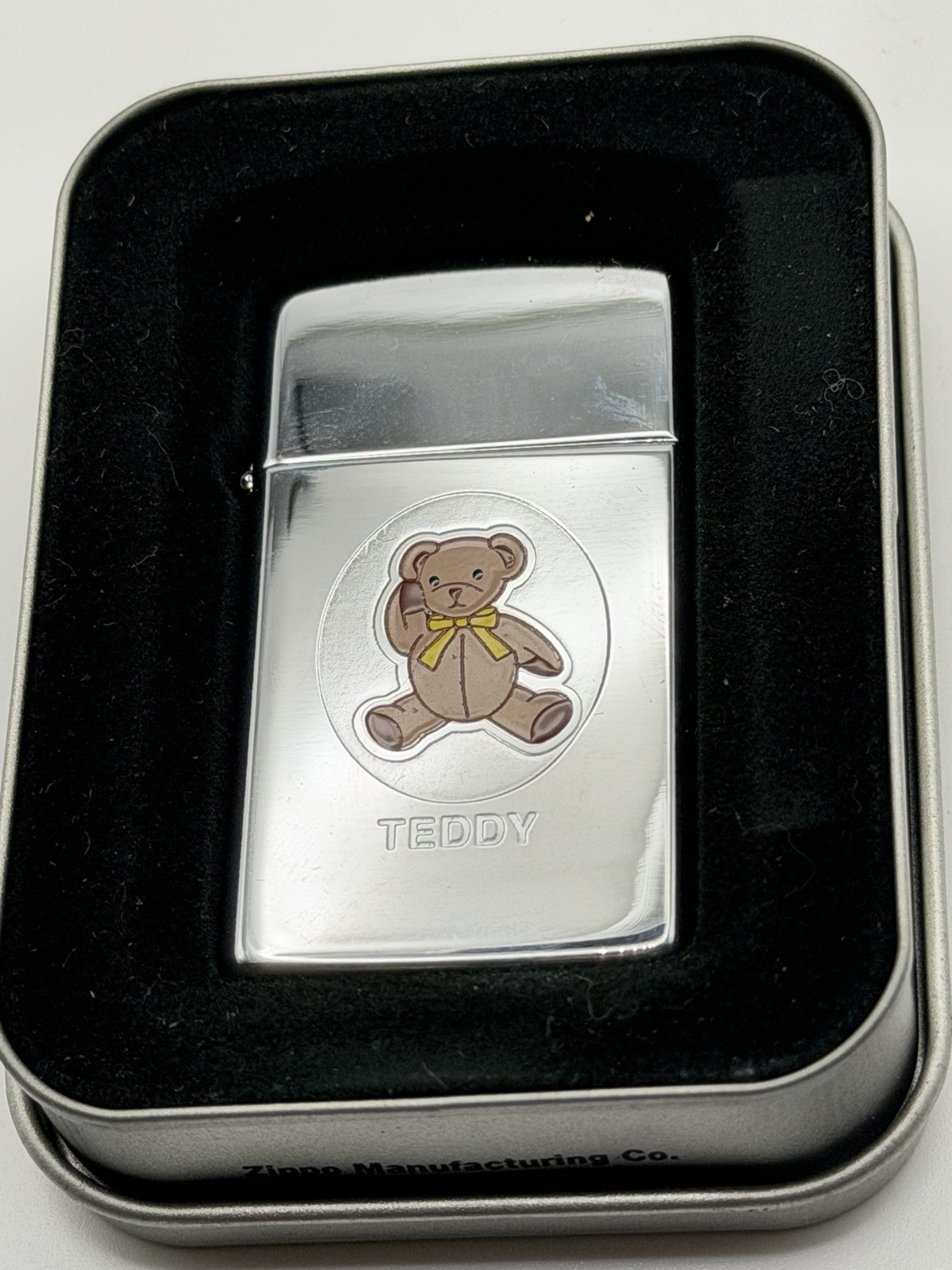 Vintage 2000 Teddy Bear High Polish Chrome Slim Zippo Lighter New B10