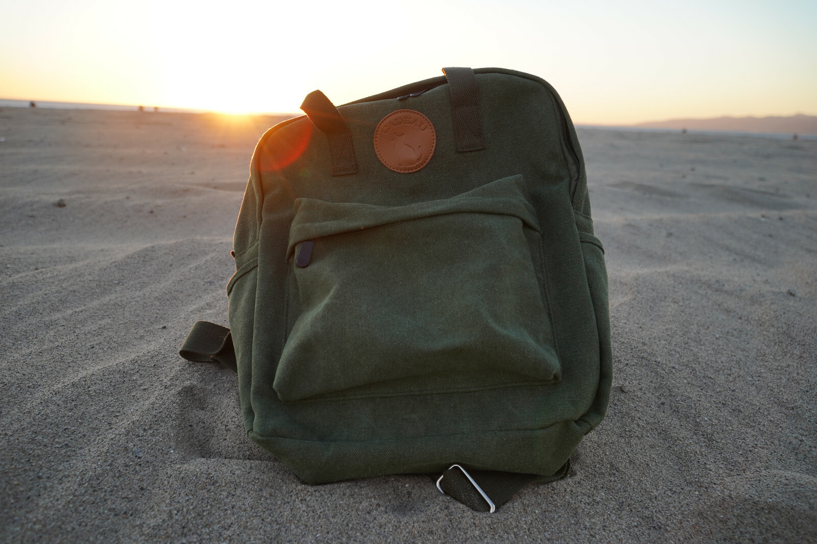 CADEAU Unisex School Travel Daily Casual Backpack