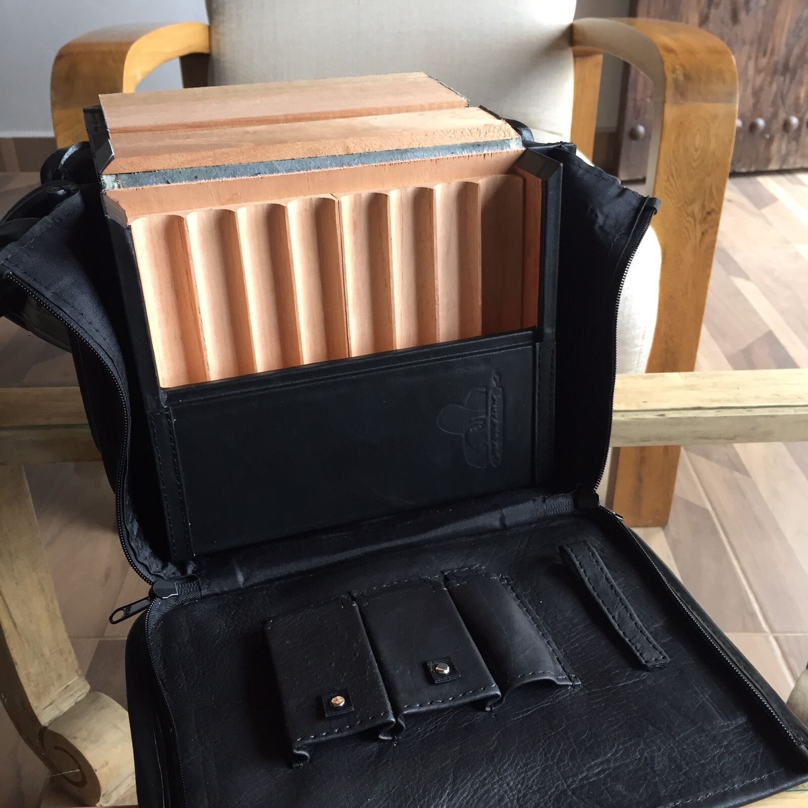 cigar travel case leather (Cigarriel) Costume Made 1 Of 1/ With Whiskey Flask