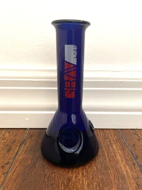 Grav 5″ Mini Beaker Spoon Pipe Glass Beaker Hand Pipe Blue Logo Colors Vary