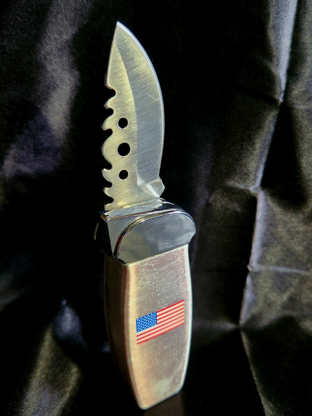 Vintage Butane Lighter Skull Head Unique USA Flag Lighter Knife Collectible