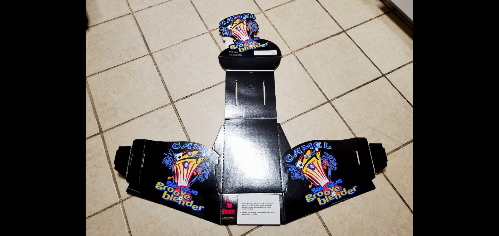 LARGE 1996 CAMEL BIG VEGAS GROOVE BLENDER STORE DISPLAY W/ ENTRY FORMS