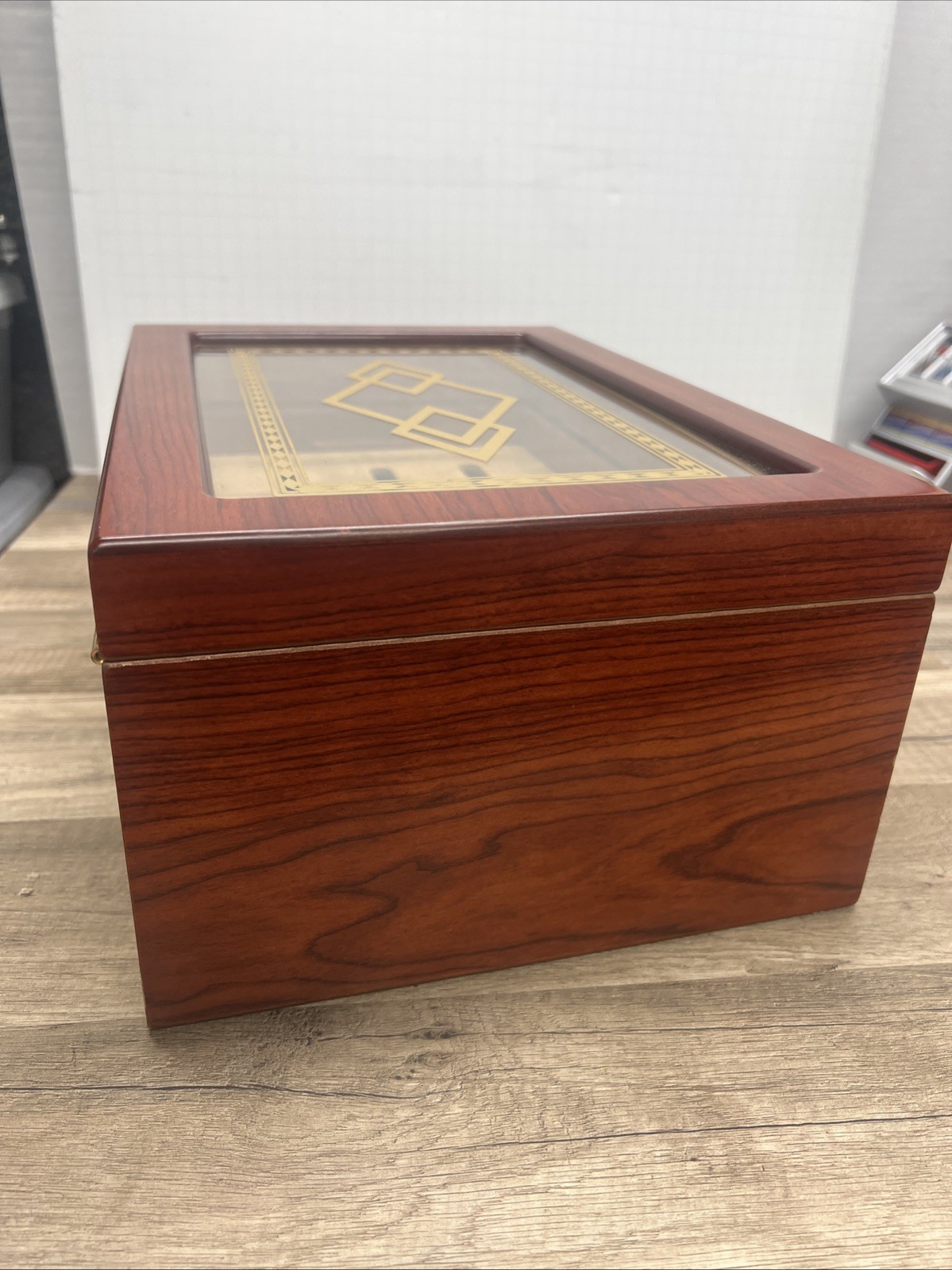 Bally II Cigar Humidor Wood Box, Beveled Glass Top, External Analog Hygrometer