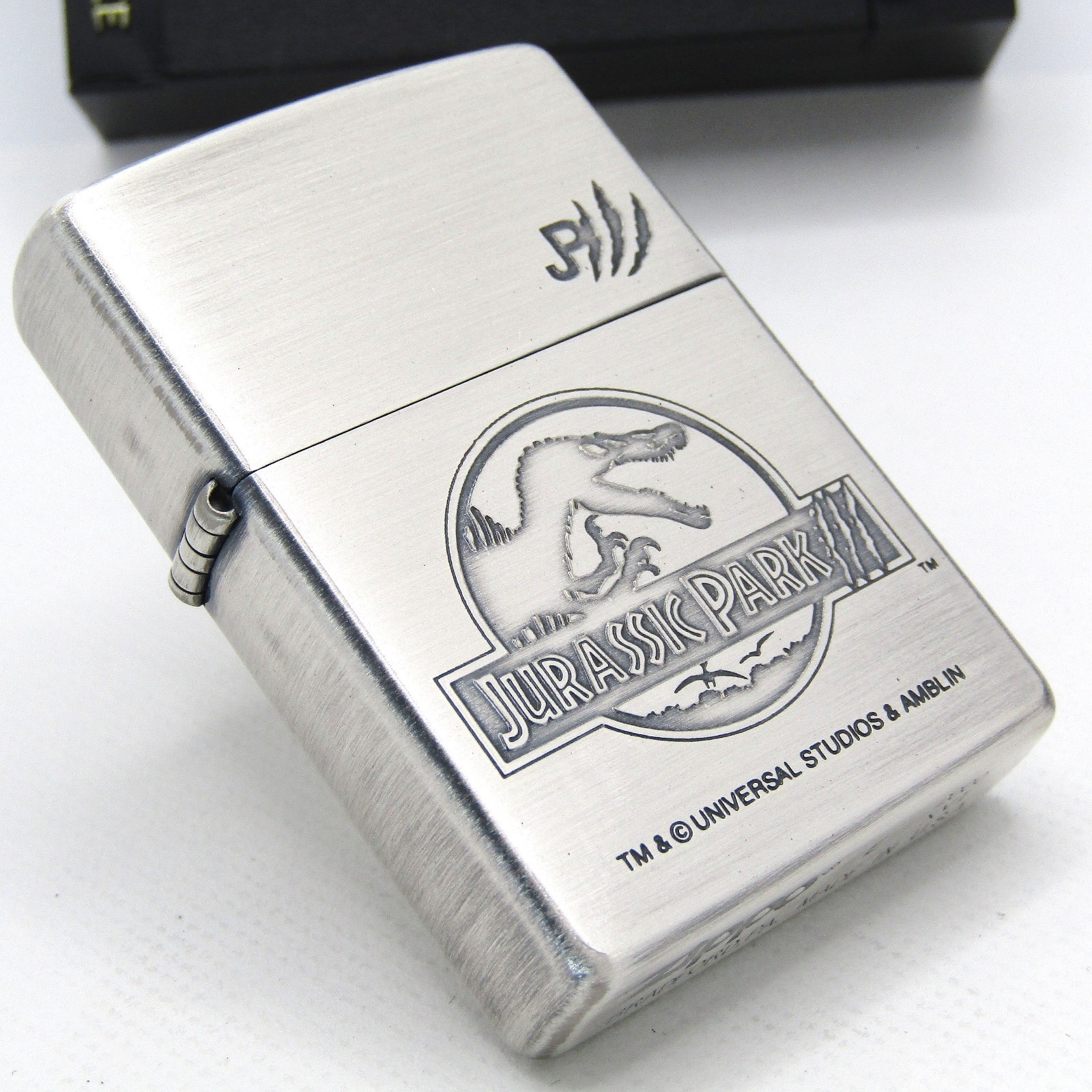 Jurassic Park III Spinosaurus Japan Zippo Oil Lighter 2000 MIB Rare