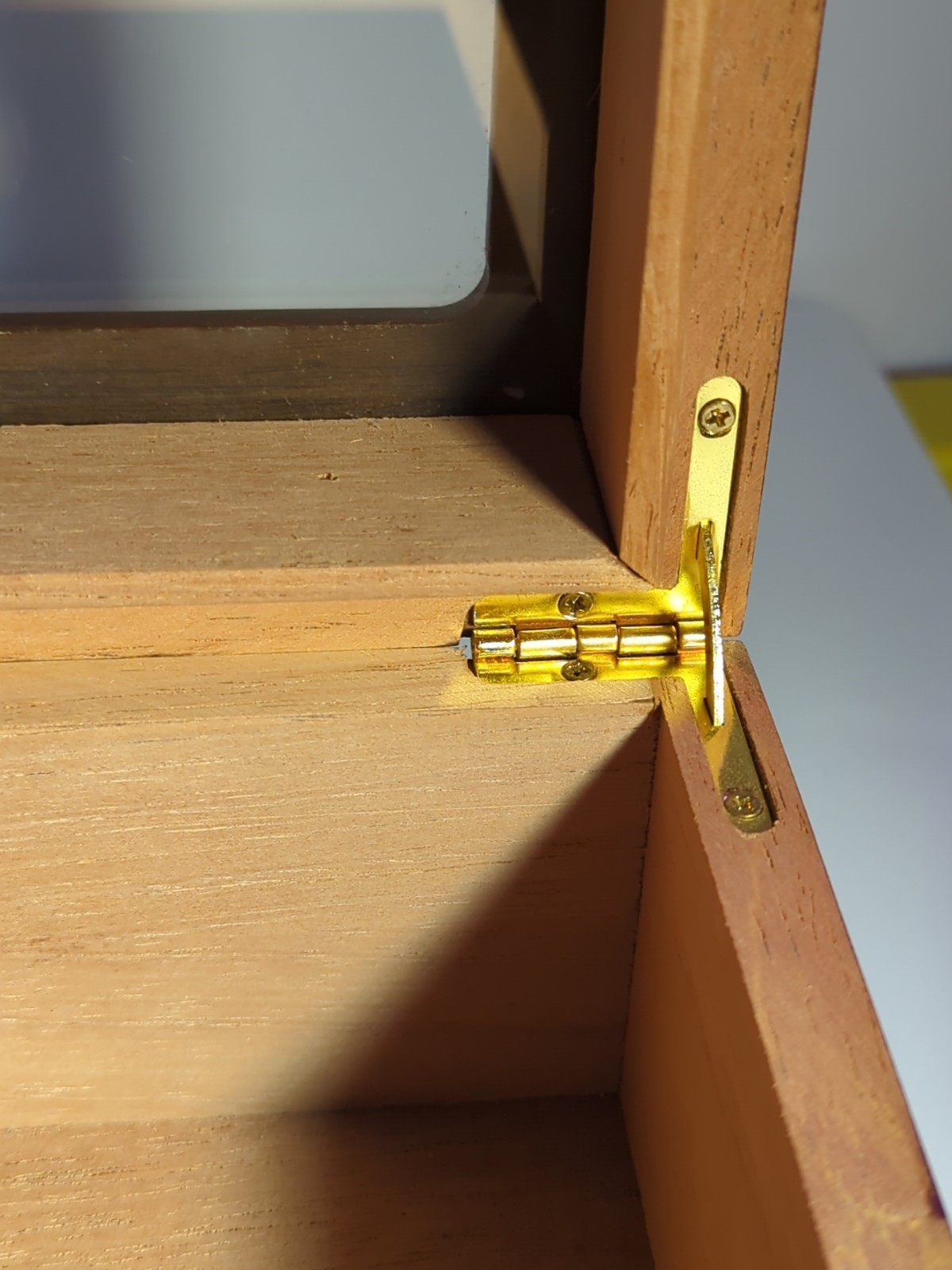 Cigar Humidor Glass Top Spanish Cedar Lined Cigar Box Quality Importers