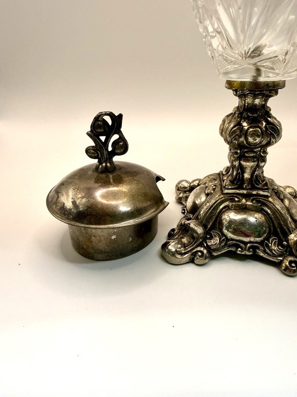 Ornate Crystal Tabletop Lighter w/ Brass Base & Snuffer Cap Marked L & L 8305