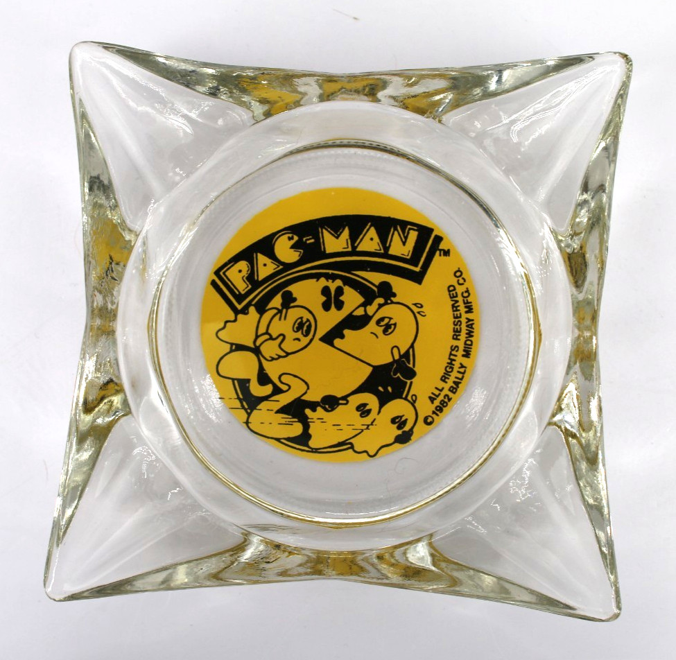Vintage Clear Glass Marketing Ashtray Pac-Man 1982 Bally Midway Mfg. Co. FLAW