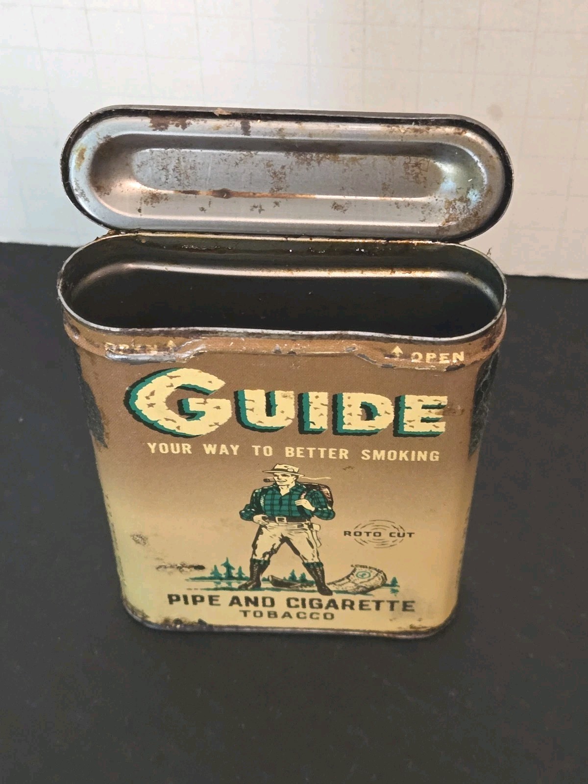 Rare Guide Pipe & Cigarette Tobacco Vertical Pocket Tin Larus Bros Richmond VA