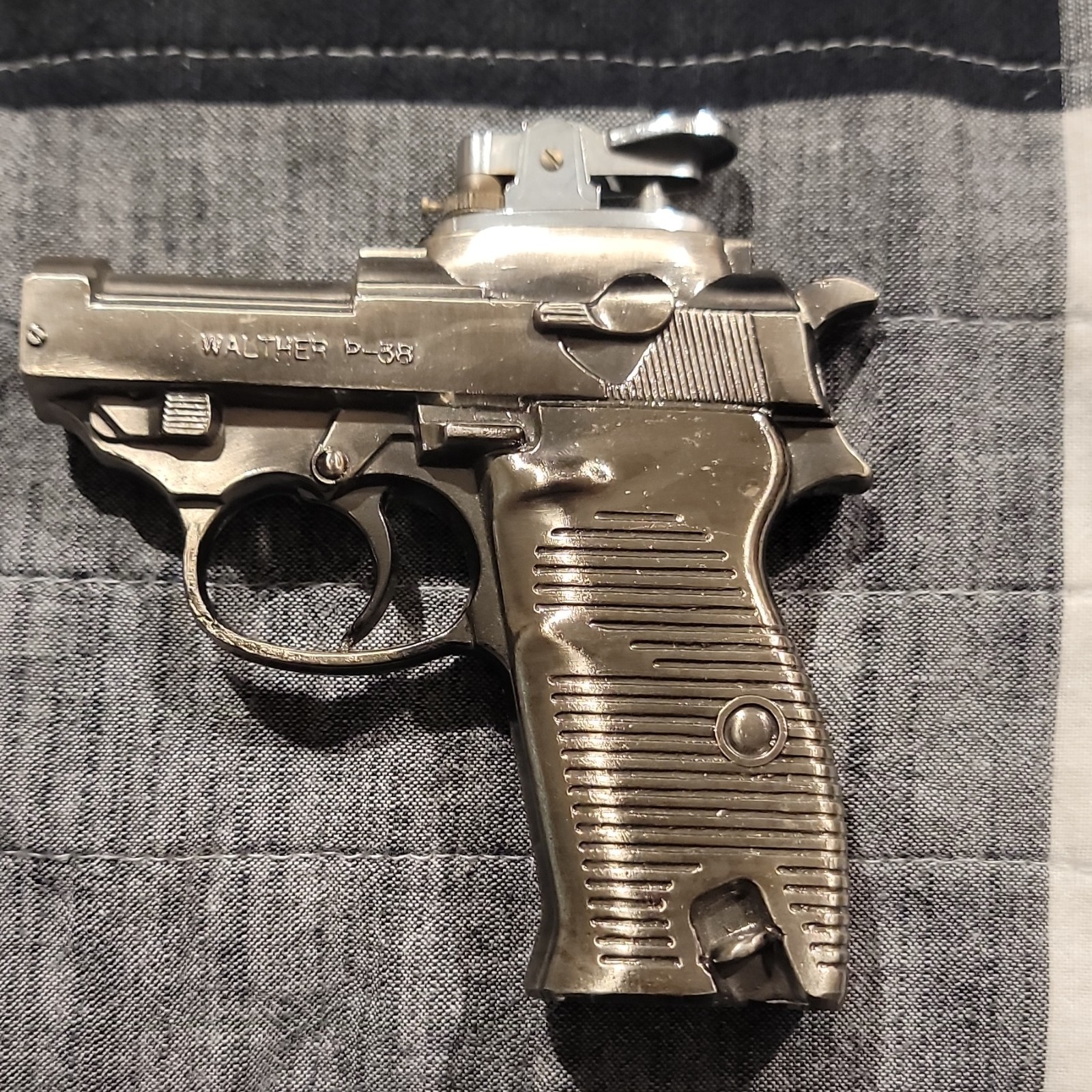Gun-Shaped Collectible Metal Lighter, Pistol Style Gun Design