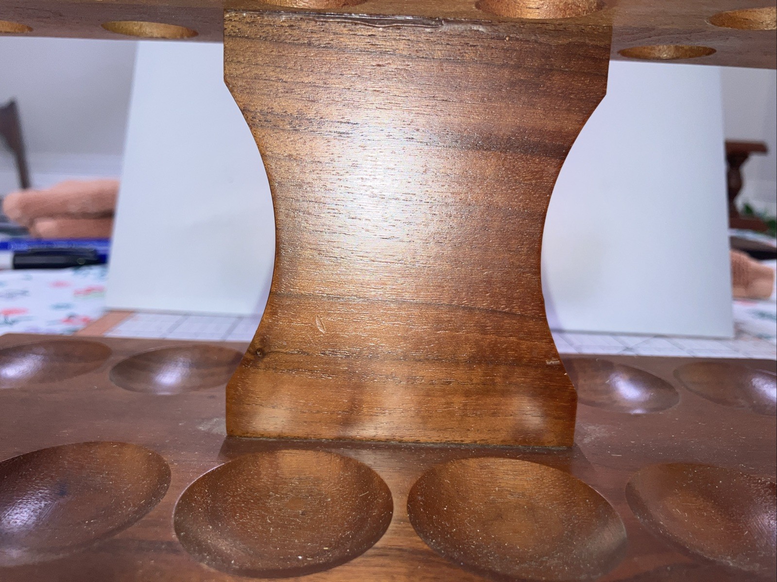12 Pipe Walnut Wood Rack Stand Good Condition