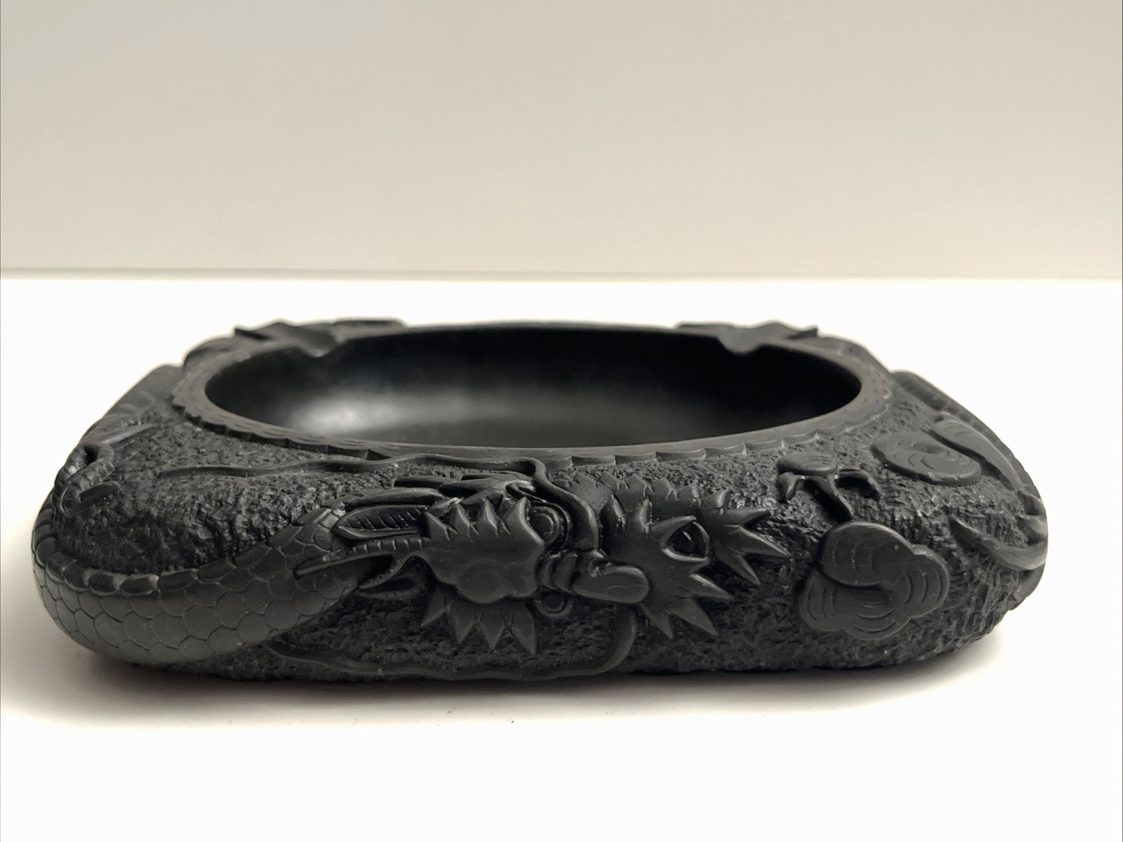 Vintage Heavy Chinese Asian Carved Black Slate Lava? Dragon Ashtray L@@k!