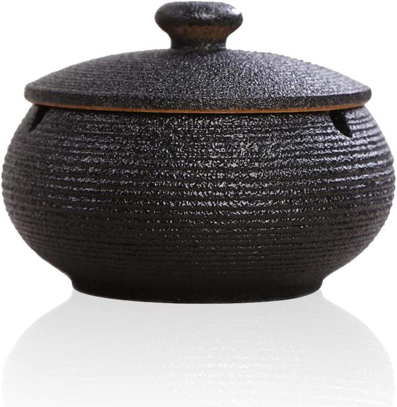 Ceramic Ashtray with Lids, Windproof, Cigarette Ashtray for Indoor or Outdoor Us